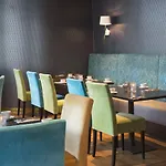 Thon Opera Hotel 4*