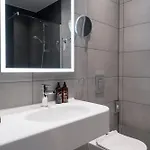 톤 오페라 호텔 4*