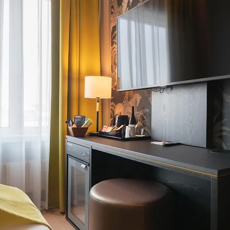 Thon Opera Hotel 4*