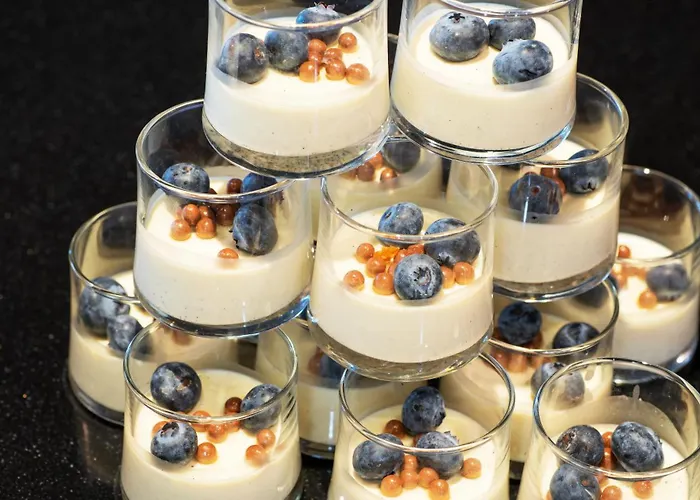 Отель Thon Opera