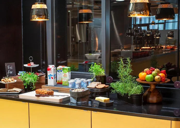 Отель Thon Opera 4*