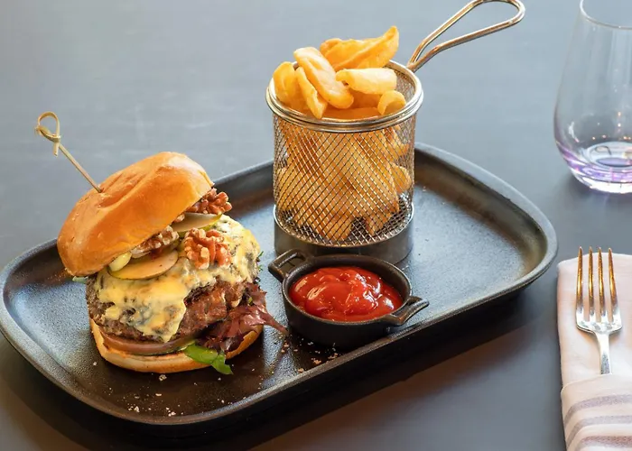 Thon Opera Отель 4*