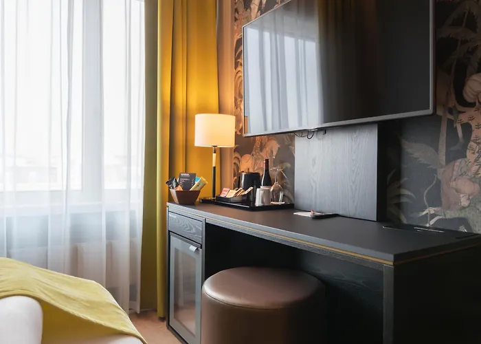 Thon Opera Hotel 4*
